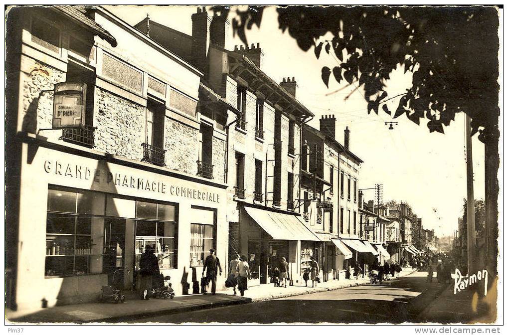 VILLENEUVE LE ROI  - La Grande Rue - Grande Pharmacie Commerciale ...- CPSM Voy. 1950 - Villeneuve Le Roi