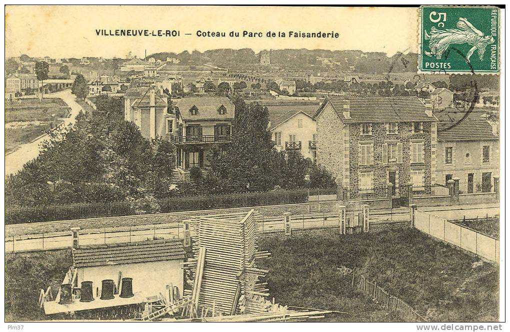 VILLENEUVE LE ROI  - Coteau Du Parc De La Faisanderie - Villeneuve Le Roi