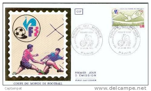 2209 - Coupe Du Monde De Football - 28 Avr 1982 - Soie - 1980-1989