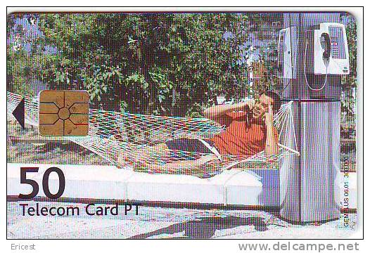 PORTUGAL TELECOM CARD 50 HOMME DANS HAMAC PUCE GEM ETAT COURANT - Portugal