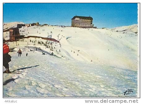 Le Plateau De SUPERBAGNERES Les Pistes De Ski Devant Le Grand Hôtel - Superbagneres