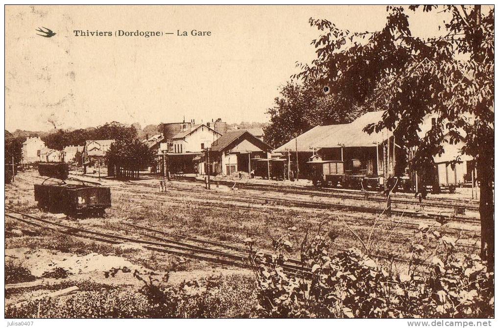 THIVIERS (24) Vue Intérieure De La Gare - Thiviers