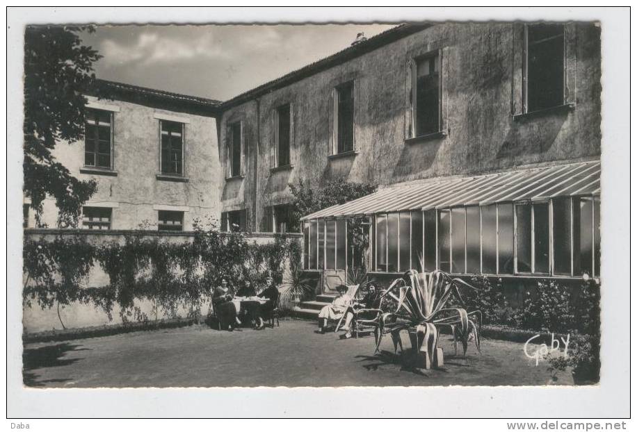 MONTFAUCON SUR MOINE.  11.  MAISON DE REPOS. - Montfaucon