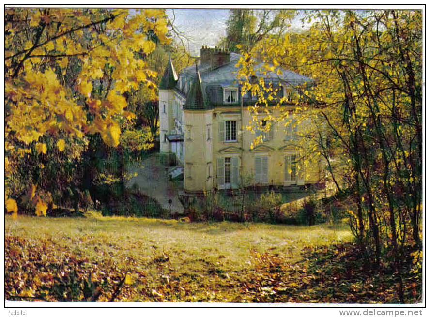 Carte Postale 95. Cormeilles-en-Parisis  Le Chateau "La Chataigneraie"  Maison De Repos Rue De Franconville  Beau Plan - Cormeilles En Parisis