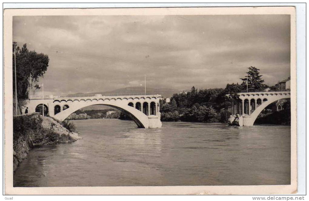 ROMANS - LE NOUVEAU PONT DETRUIT PAR LES ALLEMANDS EN 1944 - SUPERBE CARTE PHOTO - Romans Sur Isere