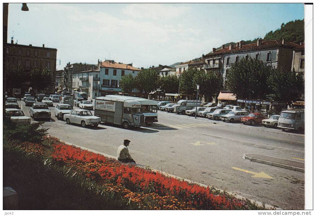 Place Des Sablons - Le Teil