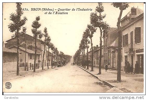 CPA De BRON - Quartier De L'Industrie Et De L'Aviation. - Bron