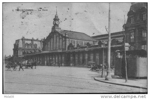 59.TOURCOING.  LA GARE. Animation,voitures,attelage,Vespasienne.  Carte Sepia. - Tourcoing