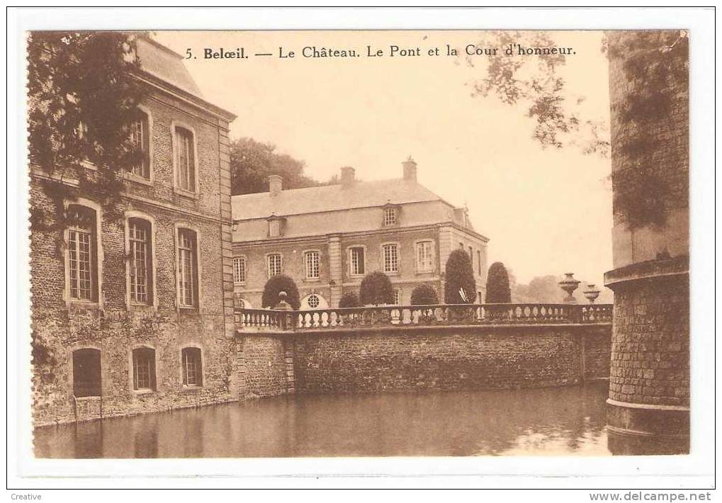 Beloeil.- Le Château.Le Pont Et La Cour D'honneur. - Beloeil