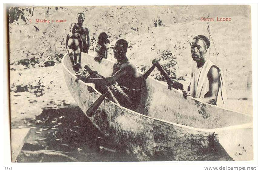 C8780 -  Making A Canoe - Sierra Leona