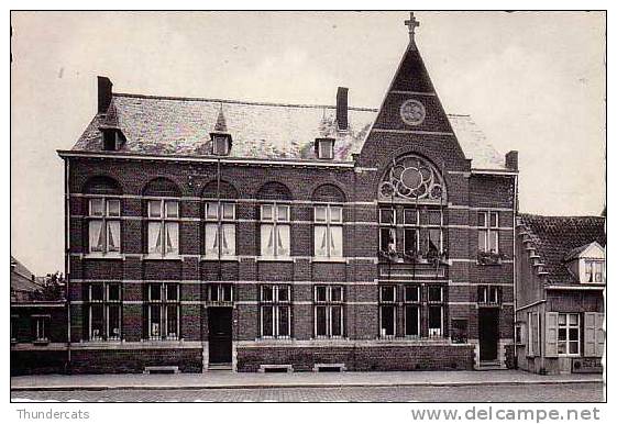 BORSBEEK PASTORIJ EN GEMEENTEHUIS - Borsbeek