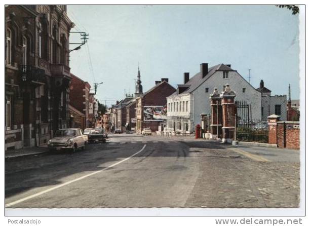 (BE103) MARCHE EN FAMENNE . RUE DE LUXEMBOURG . OLD CAR - Marche-en-Famenne