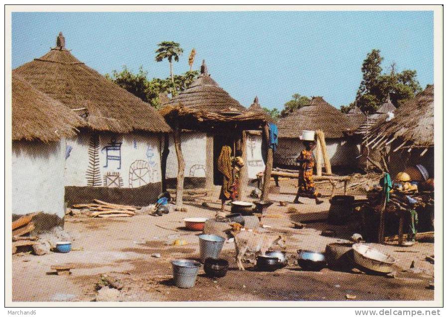 AFRIQUE.MALI.LA VIE AU VILLAGE ..MODERNE Cp Plie Coin Haut Gauche - Mali