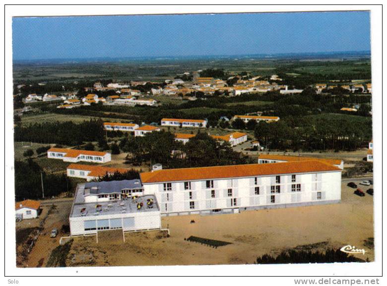 BRETIGNOLLES SUR MER - Maison Familiale Et Centre De Vacances C.A.F. Allier   (Citroën 2CV) - Bretignolles Sur Mer