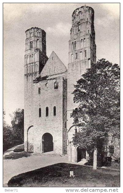 76 / Jumièges. Ruines De L'Abbaye. Les Deux Tours De L'Eglise Notre Dame - Jumieges