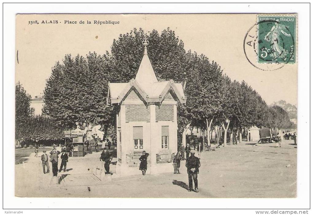 GARD  /  ALAIS  ( ALÈS ) /  PLACE  DE  LA  REPUBLIQUE   ( Bascule Publique à Gauche ) - Alès