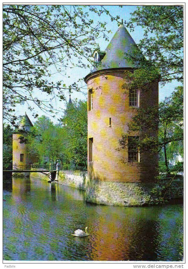 Carte Postale 91. Savigny-sur-Orge  Son Chateau Et Ses Tourelles Trés Beau Plan - Savigny Sur Orge