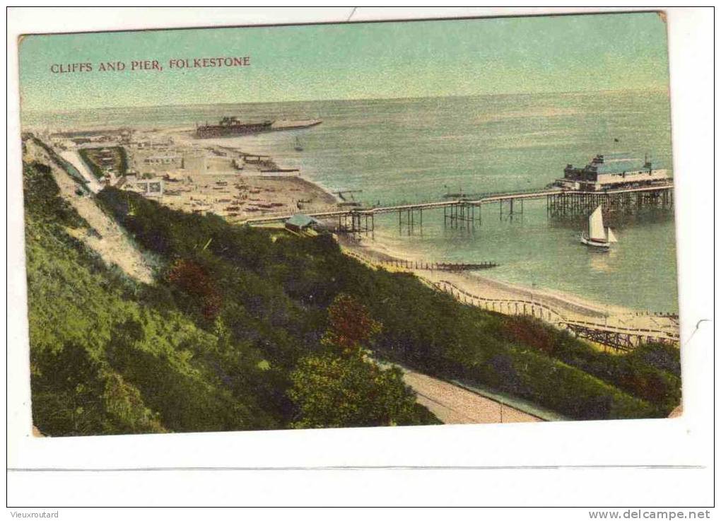 CPA. ANIMEE. CLIFFS AND PIER FOLKESTONE.  PUBLISHER LIPTON. ANNEE 18. - Folkestone