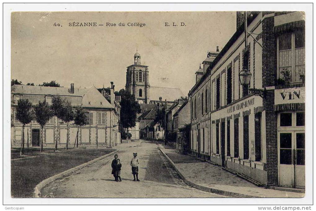 Q1 - SEZANNE - Rue Du Collège (Très Jolie Carte Animée De 1908) - Sezanne