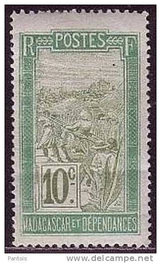 Madagascar 132 * - Unused Stamps