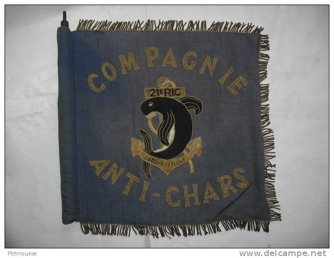 COLONIALE / FANION 21ème R.I.C / COMPAGNIE ANTI-CHAR (EPOQUE 1945-INDOCHINE) - Drapeaux