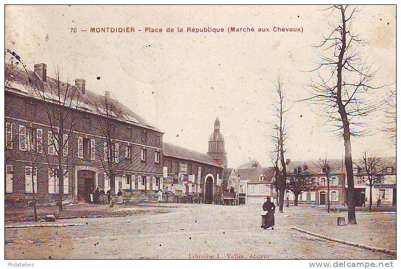 MONTDIDIER PLACE DE LA REPUBLIQUE  1907 - Montdidier