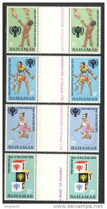 1979 Bahamas MNH Complete Set Of 4 Stamps Of International Year Of The Child In Gutter Pairs - Bahamas (1973-...)