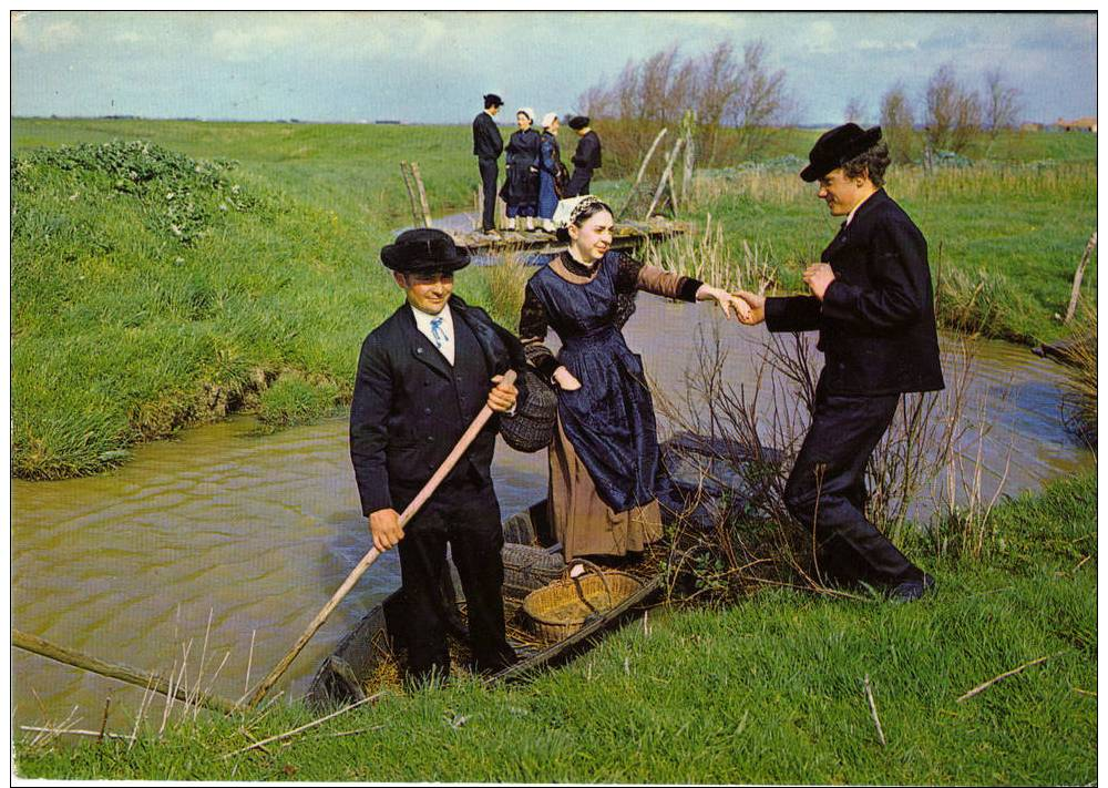 VENDEE. FOLKLORE MARAICHIN. GROUPE "LE BOUQUET D'AJONCS" BOIS DE CENE. - Autres & Non Classés