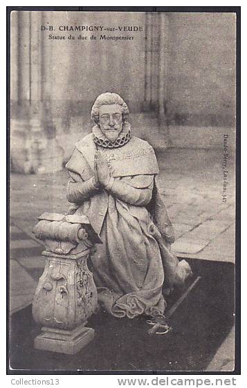 INDRE ET LOIRE - Champigny Sur Veude - Statue Du Duc De Montpensier - Champigny-sur-Veude