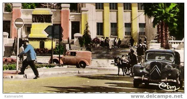 ALGERIE  /  MOSTAGANEM  ( Près D´ORAN )  /  L´ HÔTEL  DE  VILLE  ( + AUTOMOBILES Années 50 :  Traction CITROËN ) - Mostaganem