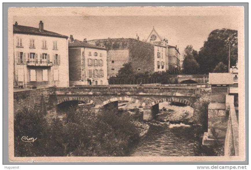 C - CARTE POSTALE - 63 - ISSOIRE - LES DEUX PONTS SUR LA COUZE - - Issoire