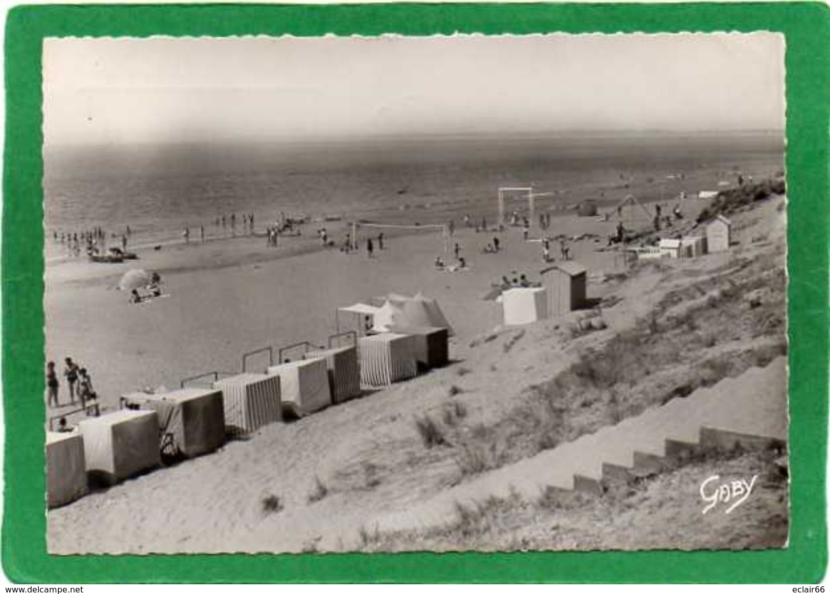 44   SAINT BREVIN -L'OCEN  -Les Jeux Sur La Plage VOLLEY-BALL Les Cabines Toilées Carrés  CPSM  Grd Format  Année 1948 - Saint-Brevin-l'Océan