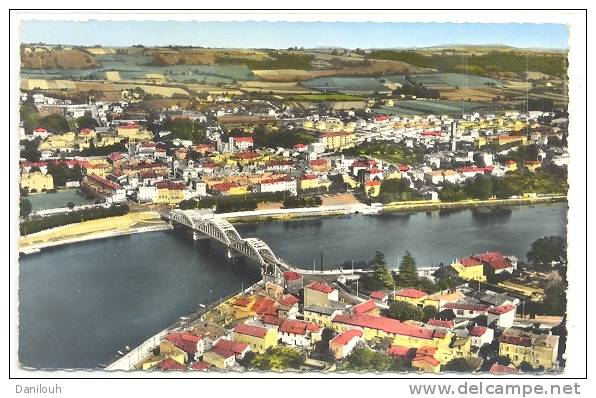 69 //  NEUVILLE SUR SAONE, Vue Générale Aérienne, Au Premier Plan VIllevert, CPSM 9 X 14 J Cellard édit - Neuville Sur Saone