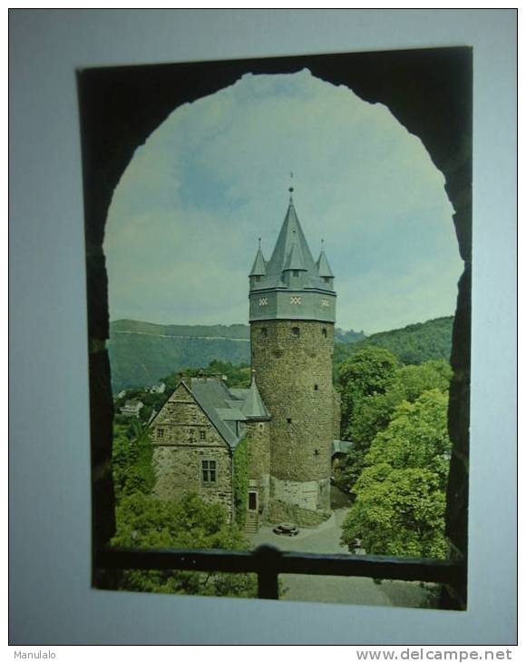 Burg Altena (westfalen) - Museum Der Grafschaft Mark Blick Vom Bergfried Auf Den Alten Palas Und Pulverturm - Altena