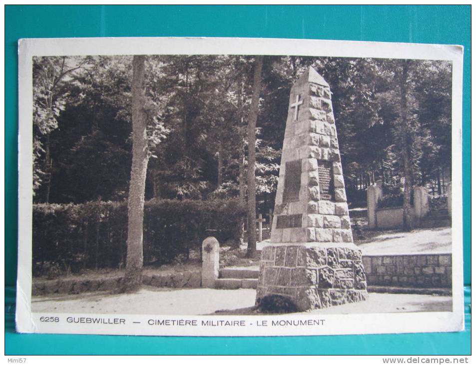 C.P.A. GUEBWILLER - Cimetiére Militaire - Le Monument - Guebwiller