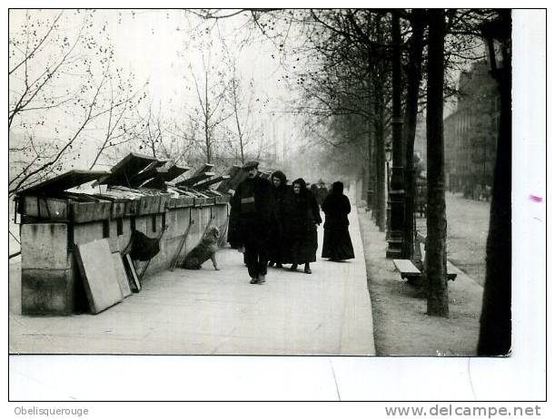 75 PARIS LES QUAIS EN 1900 REPROD DE 1969 - The River Seine And Its Banks