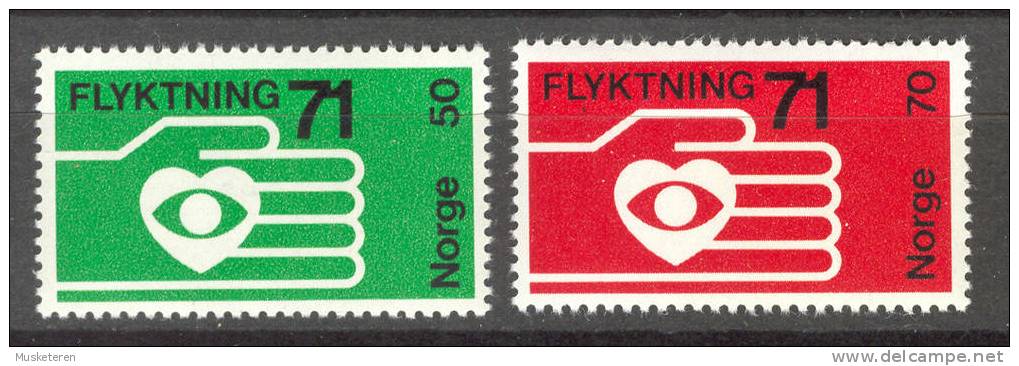 Norway 1971 Mi. 623-24 International Refugee Help Flüchtlingshilfe '71 Hart In Hand Hertz In Einer Hand - Unused Stamps