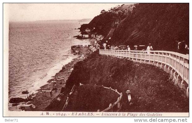 22 / Etables. Descente à La Plage Des Godelins - Etables-sur-Mer