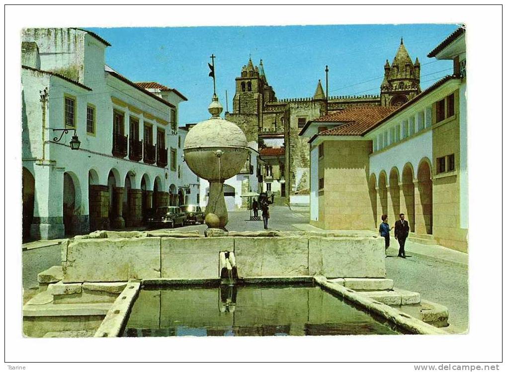 PORTUGAL - Fontaine Des Portes De Moura à EVORA - Evora
