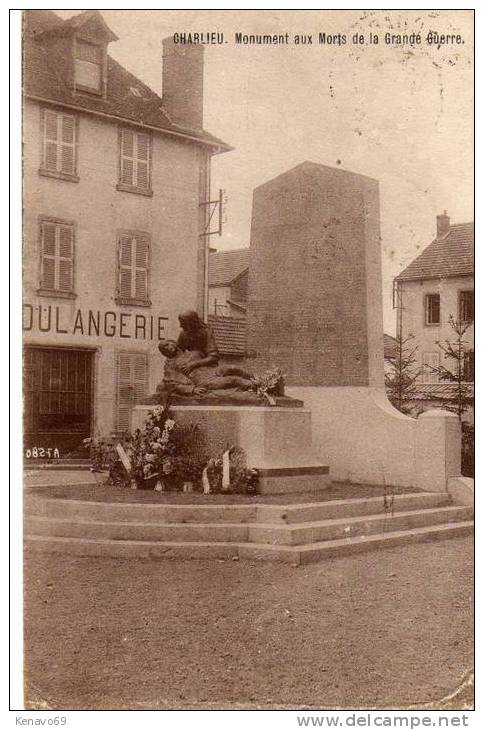 CHARLIEU    Monument Aux Morts De La Grande Guerre - Charlieu