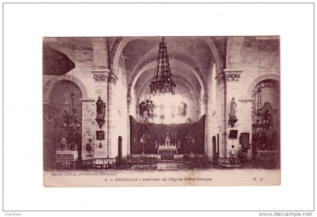 MUSSIDAN    INTERIEUR DE L EFGLISE ST GEORGES - Mussidan