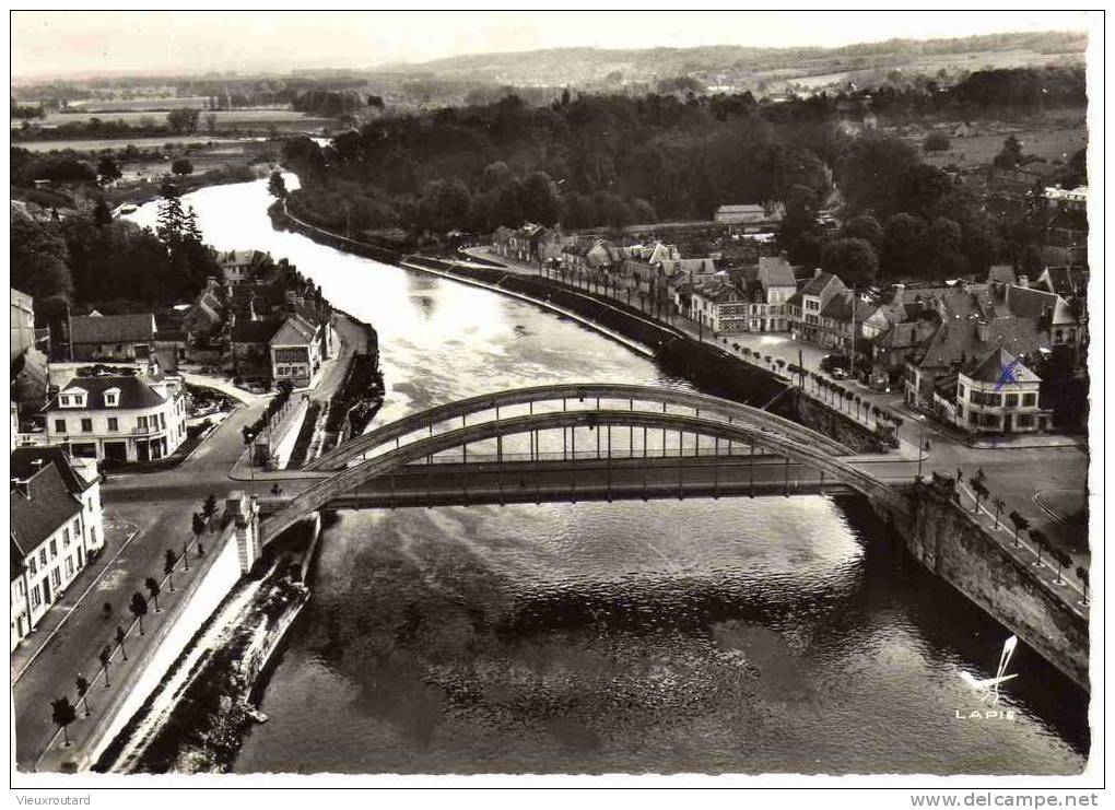 CPSM.  EN AVION AU DESSUS.. PONT STE MAXENCE. LE PONT SUR L'OISE. DENTELLEE. - Pont Sainte Maxence