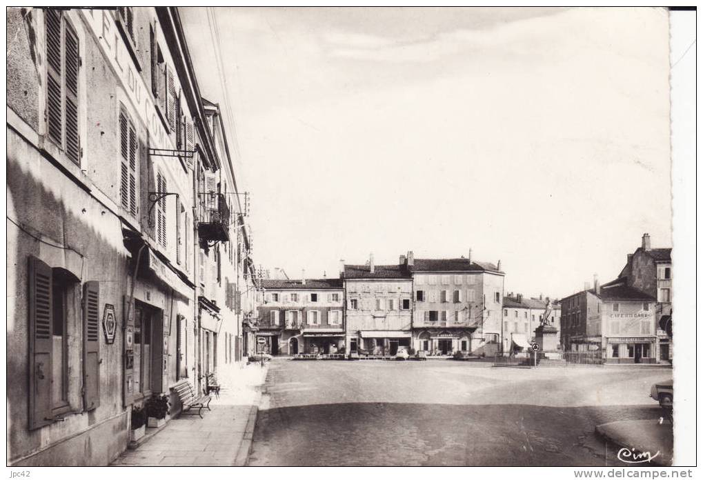 Place Joubert - Pont-de-Vaux