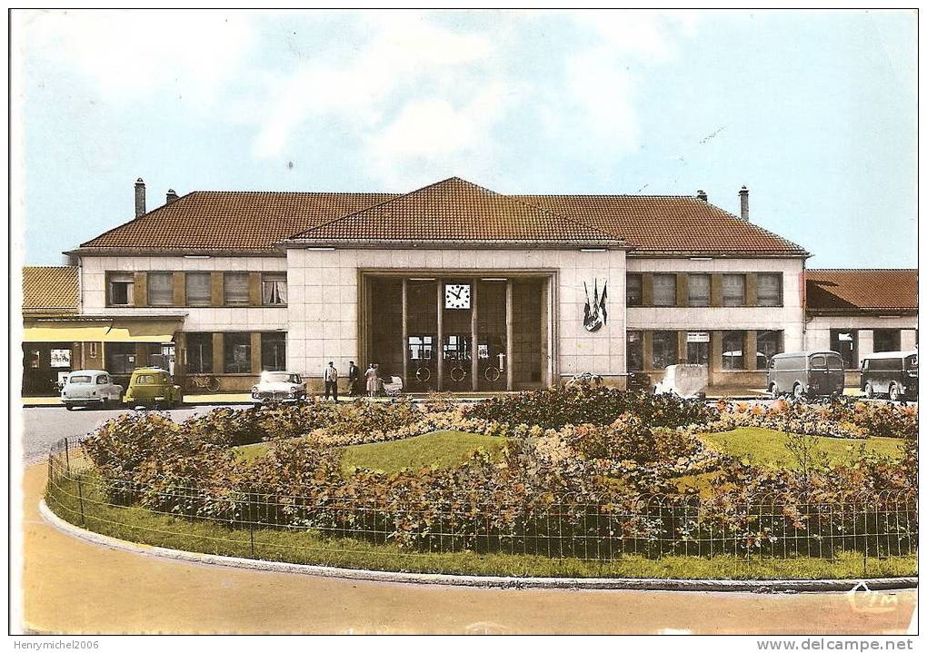 Cpsm Chaumont , La Gare, Ed Combier - Chaumont