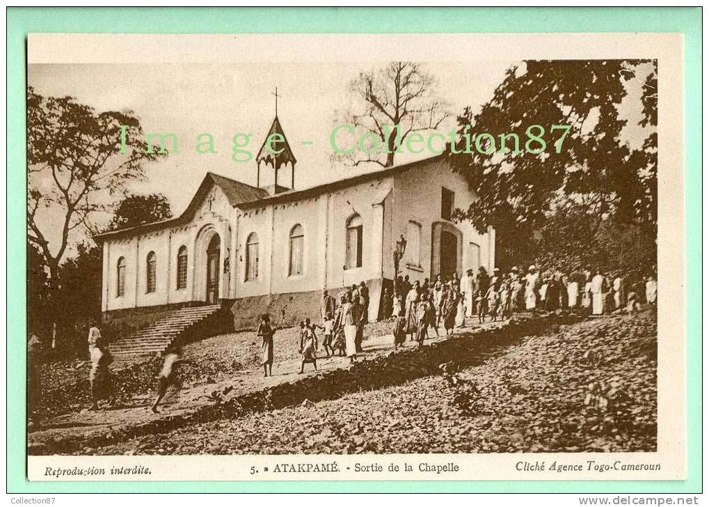 AFRIQUE - TOGO - ATAKPAME - SORTIE De La CHAPELLE - Togo