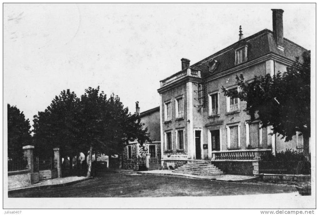 VERNOUX (07) Mairie Bureau De Poste - Vernoux