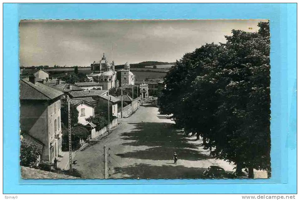 B - 01 - ARS SUR FORMANS - L'avenue - édit. Trolliet - Ars-sur-Formans