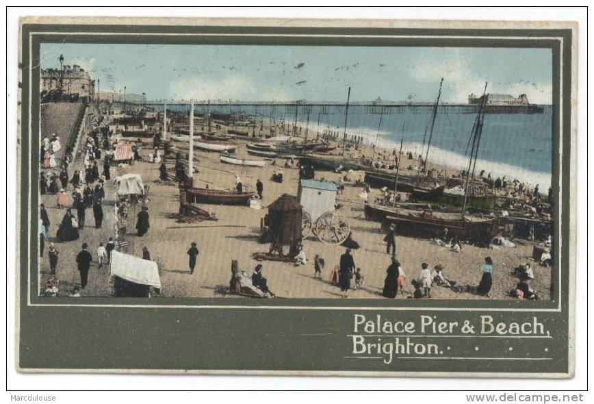 Brighton. Palace Pier & Beach. Colored. Boats. Jetée Et Plage. Bateaux. Colorisée. Pier En Strand. Boten. Gekleurd. - Brighton