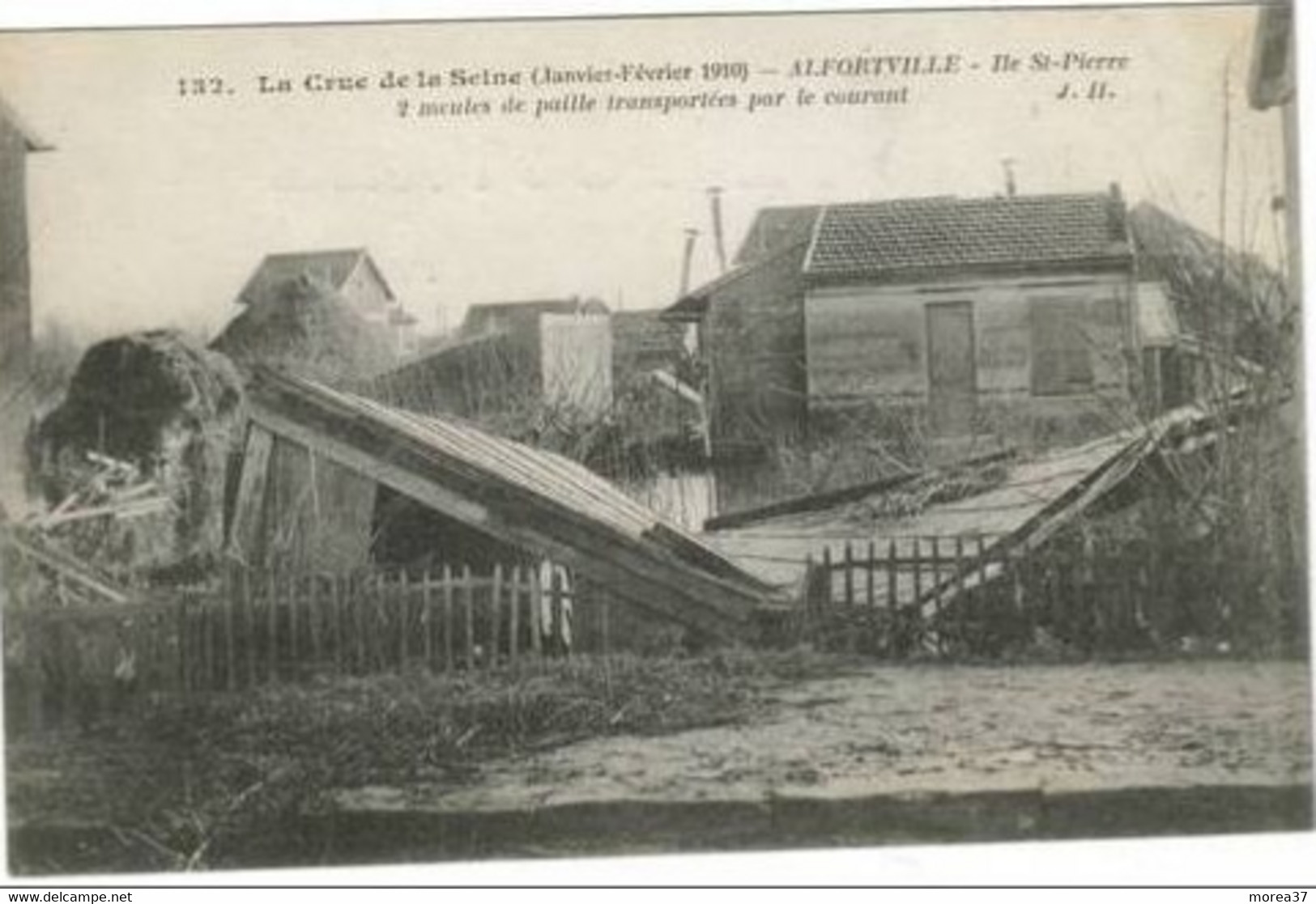 ALFORTVILLE   Ile St Pierre 2 Meules De Paille Transportées Par Le Courant - Alfortville