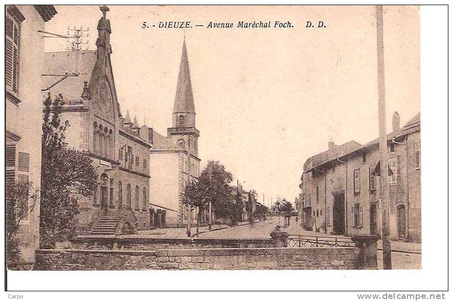 DIEUZE - Avenue Du Maréchal Foch. - Dieuze